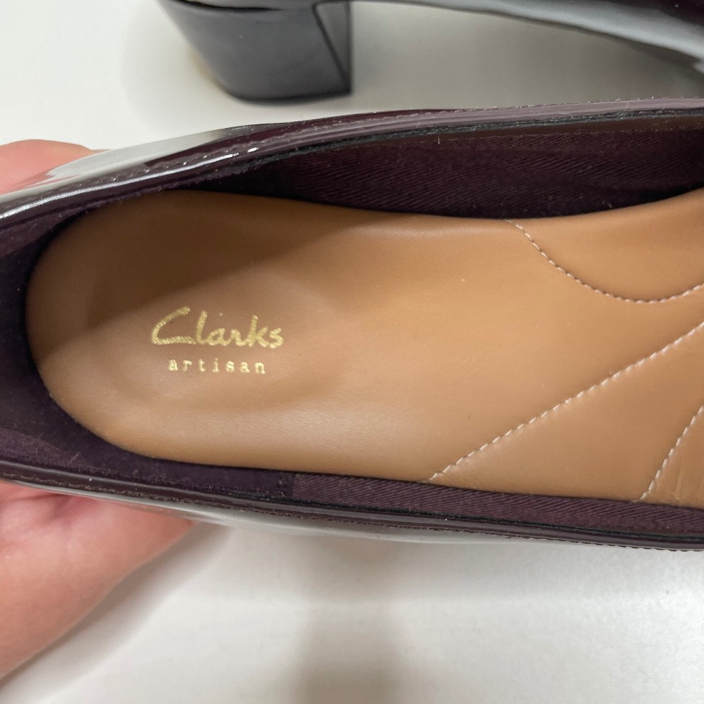 Clarks Colorblock Patent Leather Block Loafer Pump 9 Dark Academia Preppy Office - Picture 10 of 13